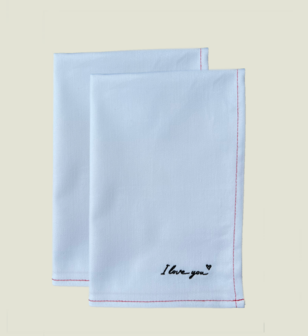 LOVE is LOVE napkins - set van 2 